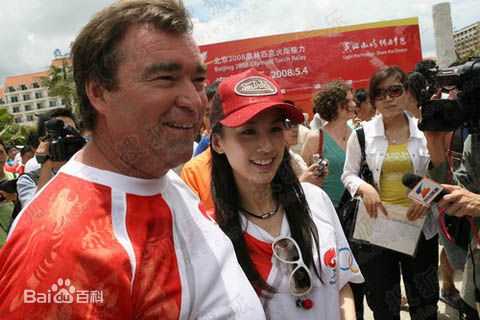 黄圣依(Eva Huang)奥运火炬手传递图素颜照相册