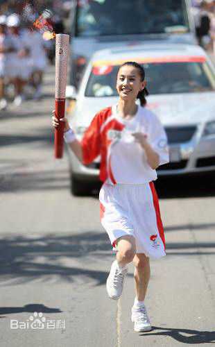 黄圣依(Eva Huang)奥运火炬手传递图素颜照相册