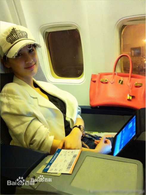 黄圣依(Eva Huang)清新素颜前后照片