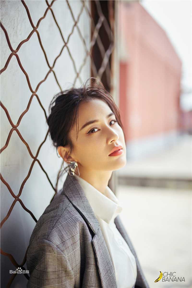 黄圣依(Eva Huang)精选杂志街拍图册