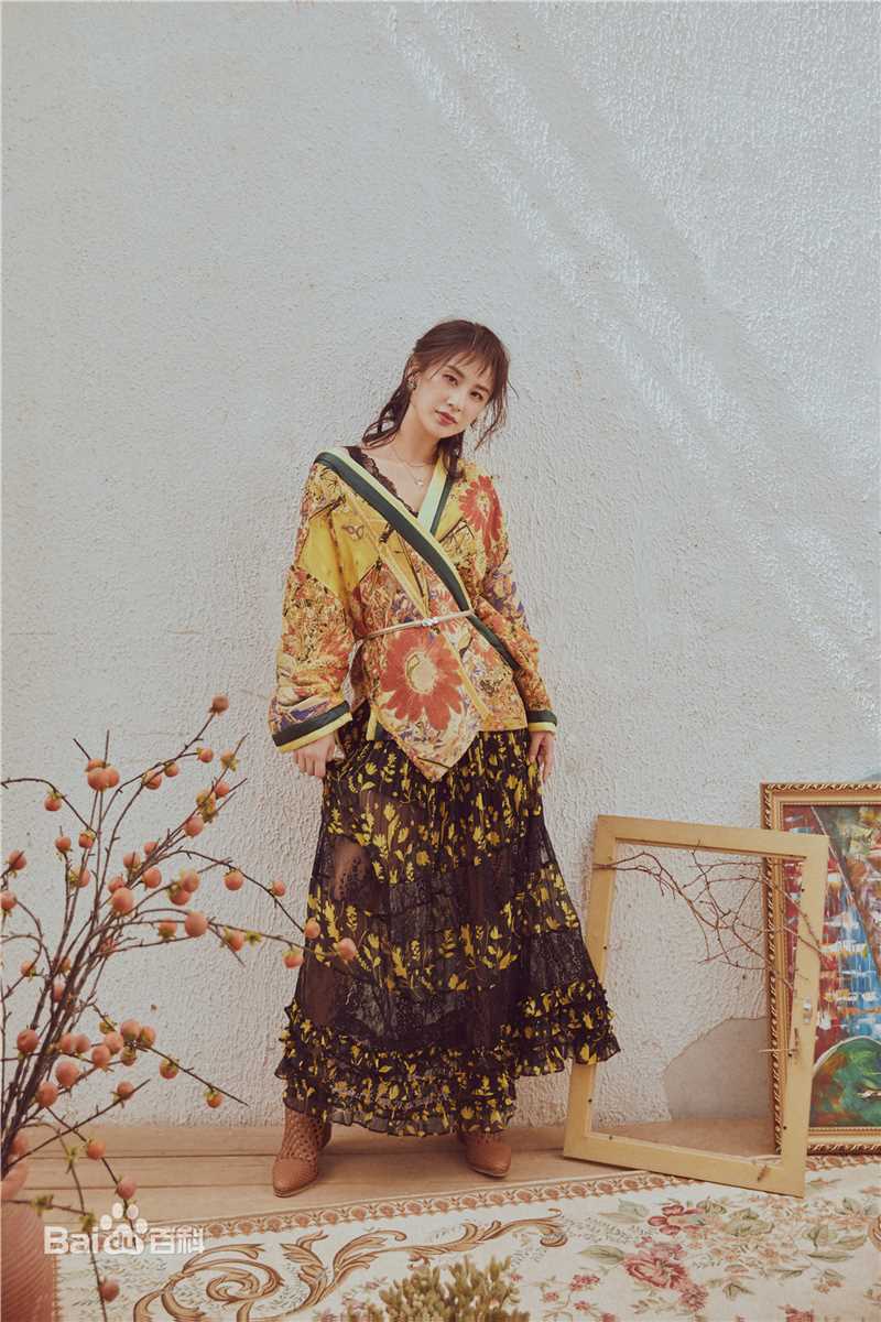 黄圣依(Eva Huang)精选杂志街拍图册