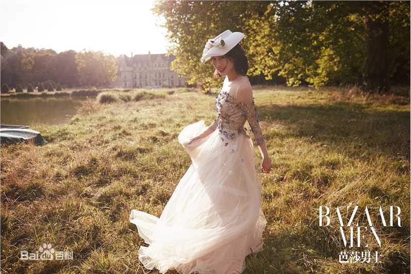 黄圣依(Eva Huang)精选杂志街拍图册