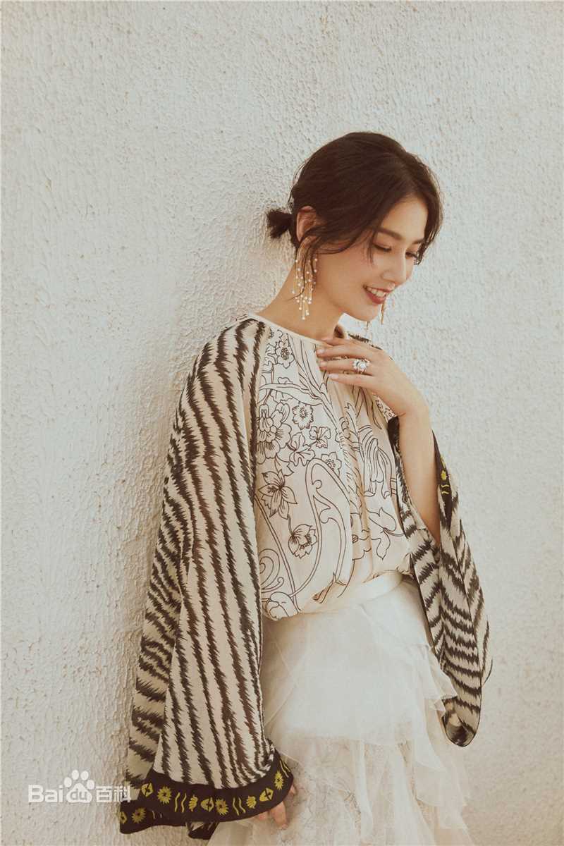 黄圣依(Eva Huang)精选杂志街拍图册