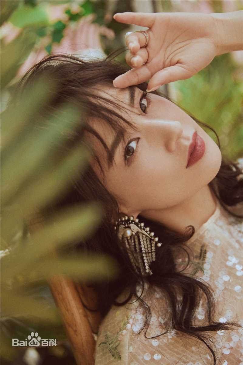 黄圣依(Eva Huang)精选杂志街拍图册