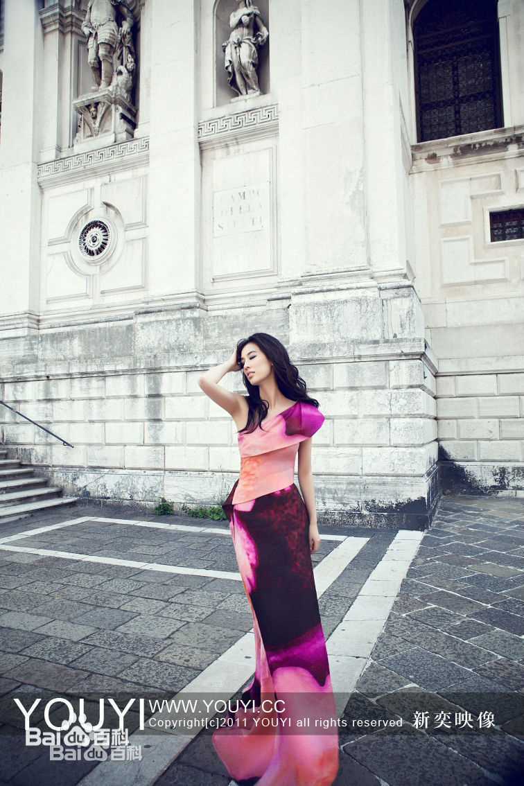 黄圣依(Eva Huang)戛纳、威尼斯电影节前后照片