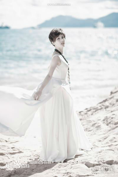 黄圣依(Eva Huang)戛纳、威尼斯电影节前后照片