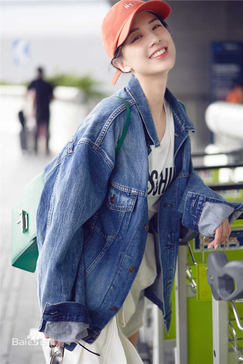 黄圣依(Eva Huang)机场Look图册