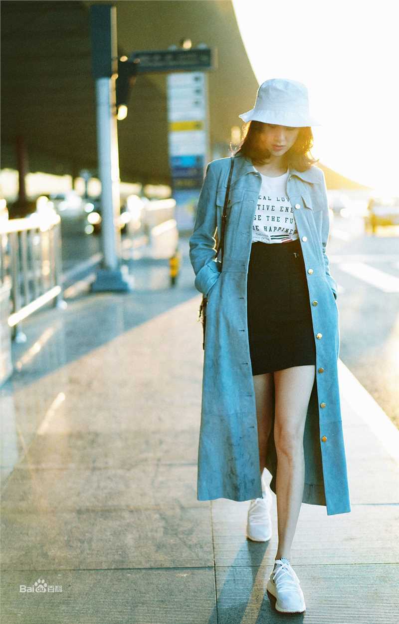 黄圣依(Eva Huang)机场Look图册