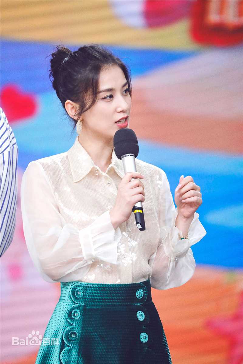 黄圣依(Eva Huang)综艺节目前后照片