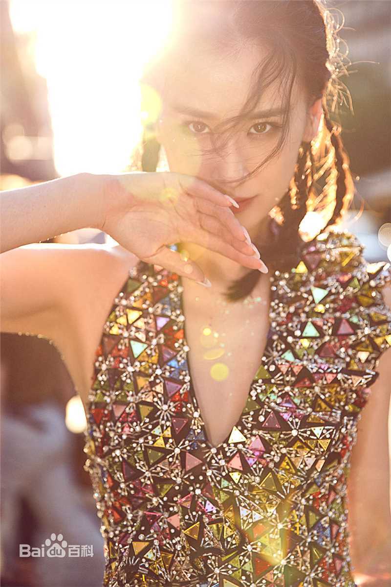 黄圣依(Eva Huang)2019巴黎高定时装周素颜照相册