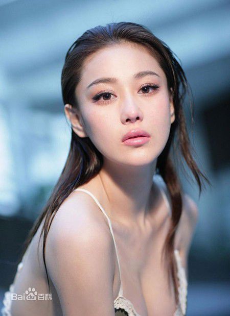 最新张馨予(Viann)精彩图册