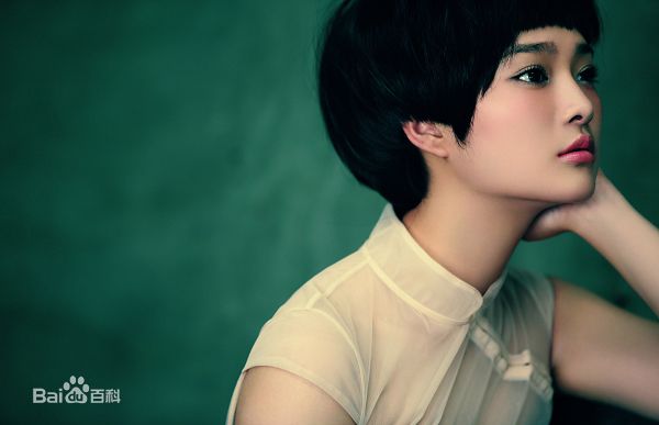 何琢言高清照图集