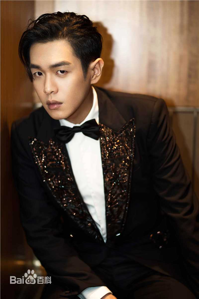 张若昀最新图集