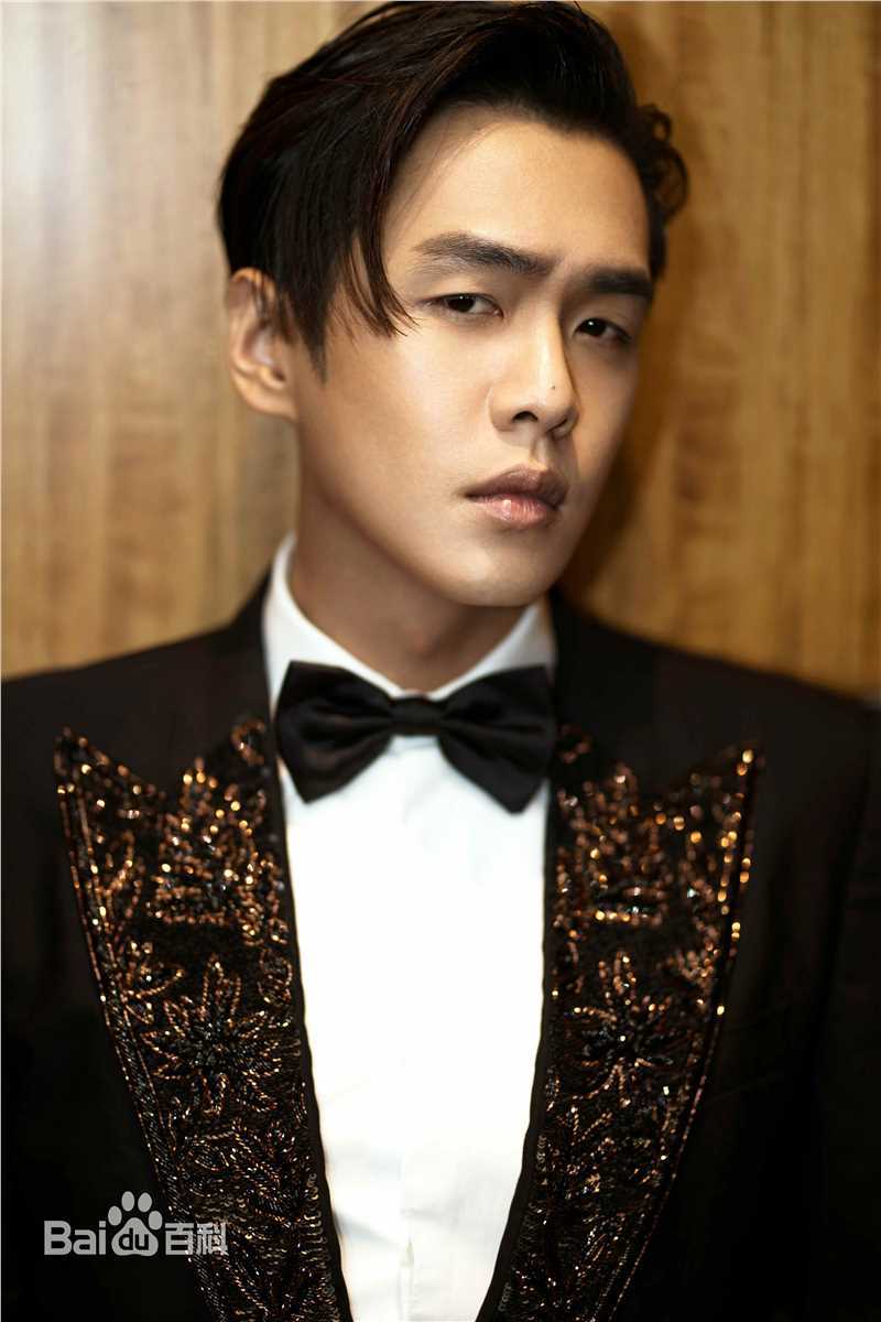 张若昀最新图集