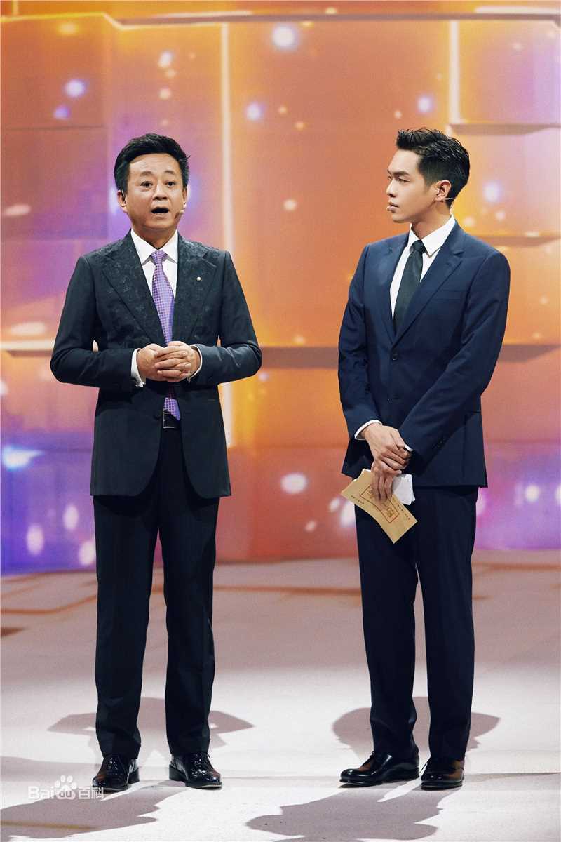 张若昀节目录制生活照相册