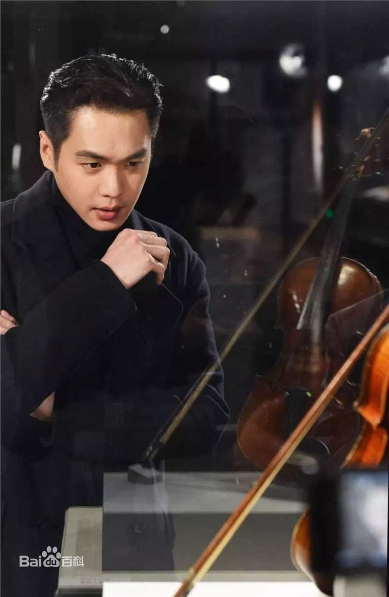 张若昀节目录制生活照相册