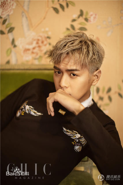 精选张若昀在《小资CHIC》五月刊中的图册