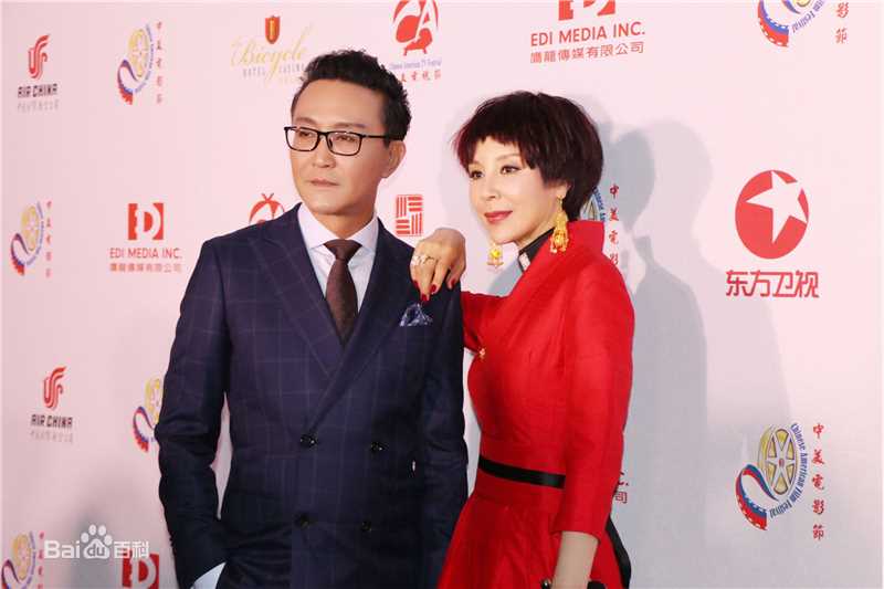 吴刚(WU GANG)获奖现场壁纸壁纸