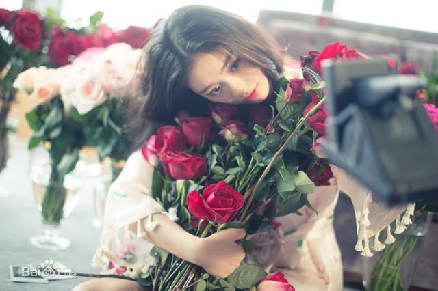 林允(Jelly Lin)代言生活照相册