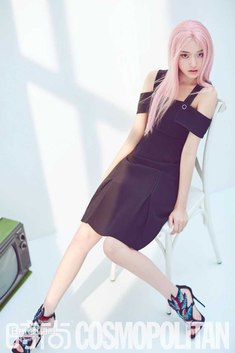 精选林允(Jelly Lin)在《时尚COO》中的图册