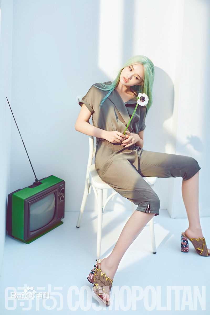 精选林允(Jelly Lin)在《时尚COO》中的图册