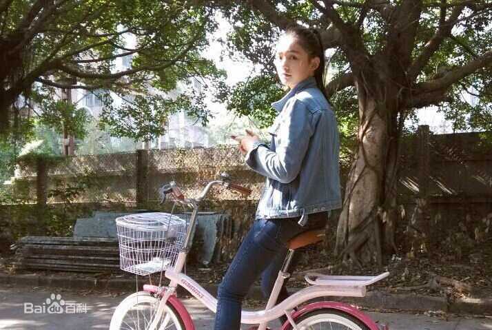 林允(Jelly Lin)生活照图片图册