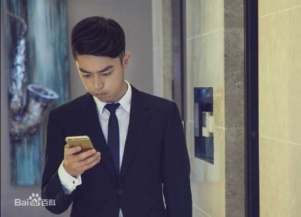 霍建华(Wallace Huo)在《他来了，请闭眼》薄靳言中的