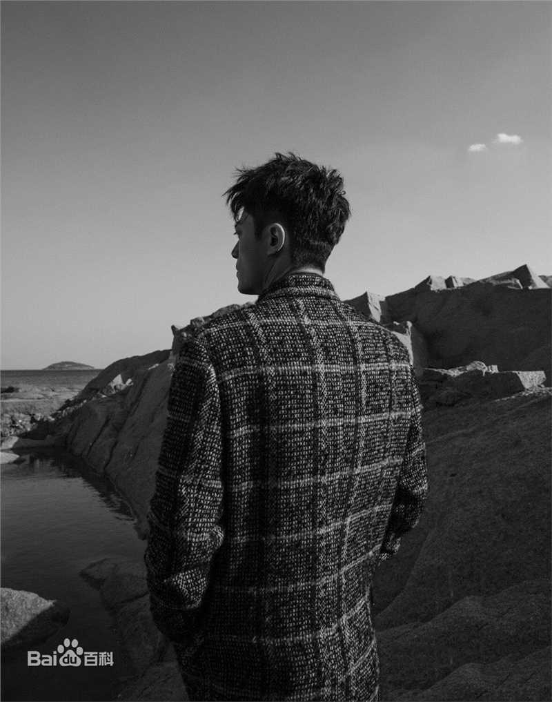 最新霍建华(Wallace Huo)在《悦己SELF》中的图集