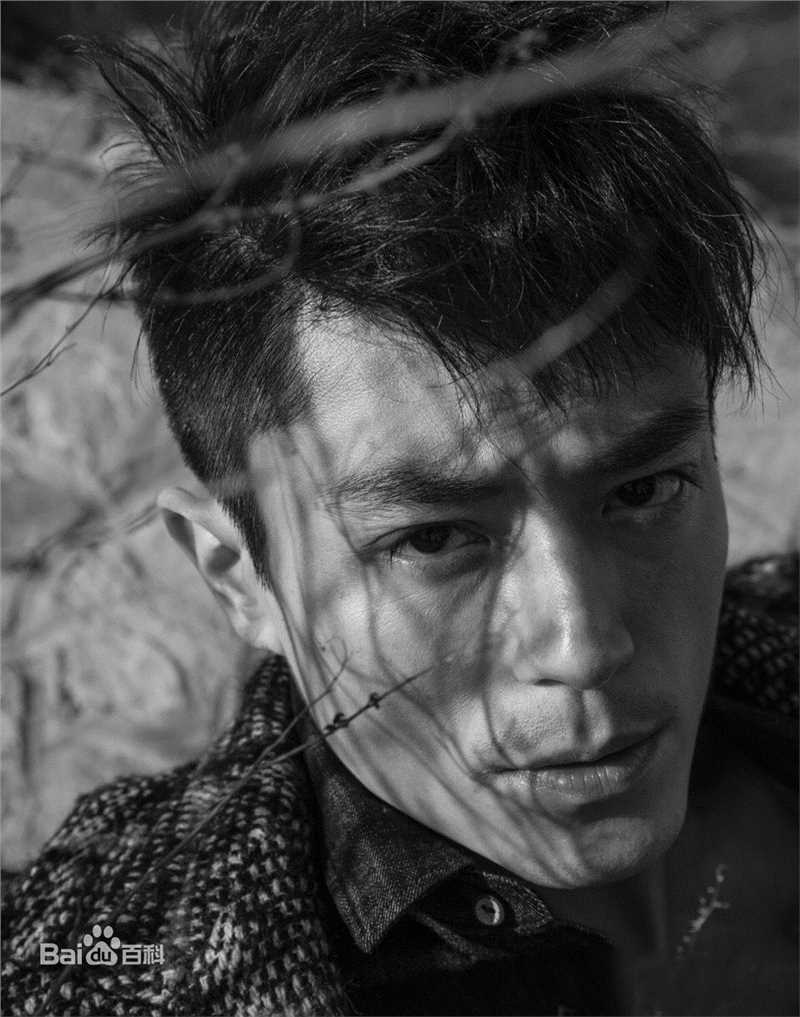 最新霍建华(Wallace Huo)在《悦己SELF》中的图集