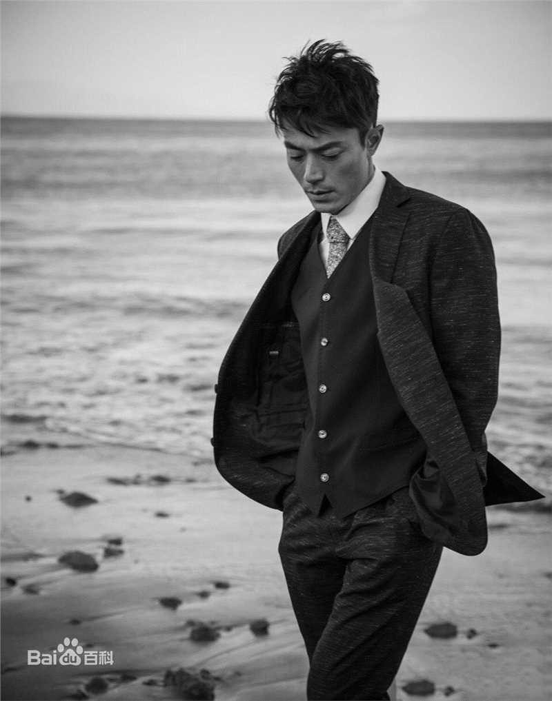 最新霍建华(Wallace Huo)在《悦己SELF》中的图集