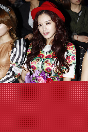 最新金栽经(Kim Jae-Kyung)精彩图册