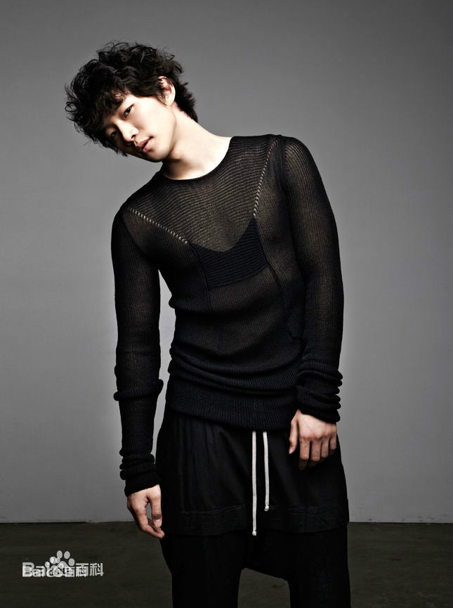 李俊昊(，Junho，ジュノ)画报壁纸壁纸