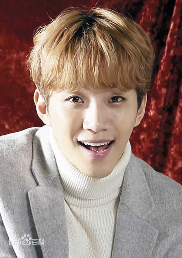 李俊昊(，Junho，ジュノ)新闻图生活照