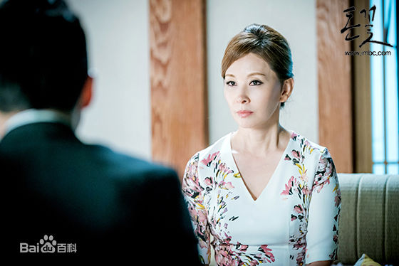 李美淑(，Lee Mi Sook)电视剧：金钱之花性感图片壁纸