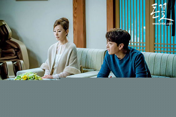 李美淑(，Lee Mi Sook)电视剧：金钱之花性感图片壁纸