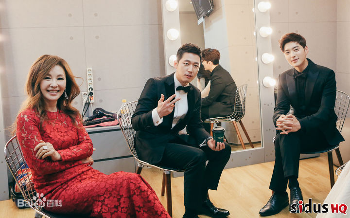 李美淑(，Lee Mi Sook)2017年12月30日 MBC演技大赏图册