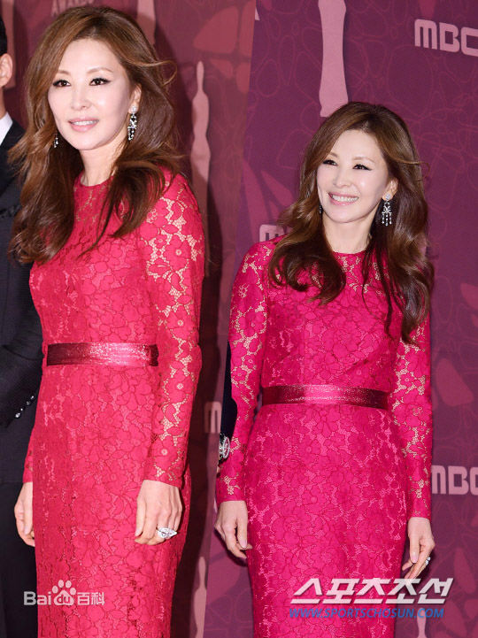 李美淑(，Lee Mi Sook)2017年12月30日 MBC演技大赏图册