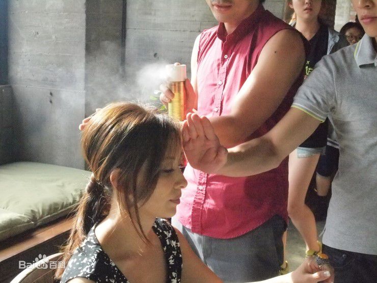 李美淑(，Lee Mi Sook)2011年 综艺的Bad  Scene前后照片