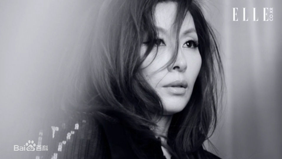 李美淑(，Lee Mi Sook)2013年：ELLE, 以演员之名素颜照相册