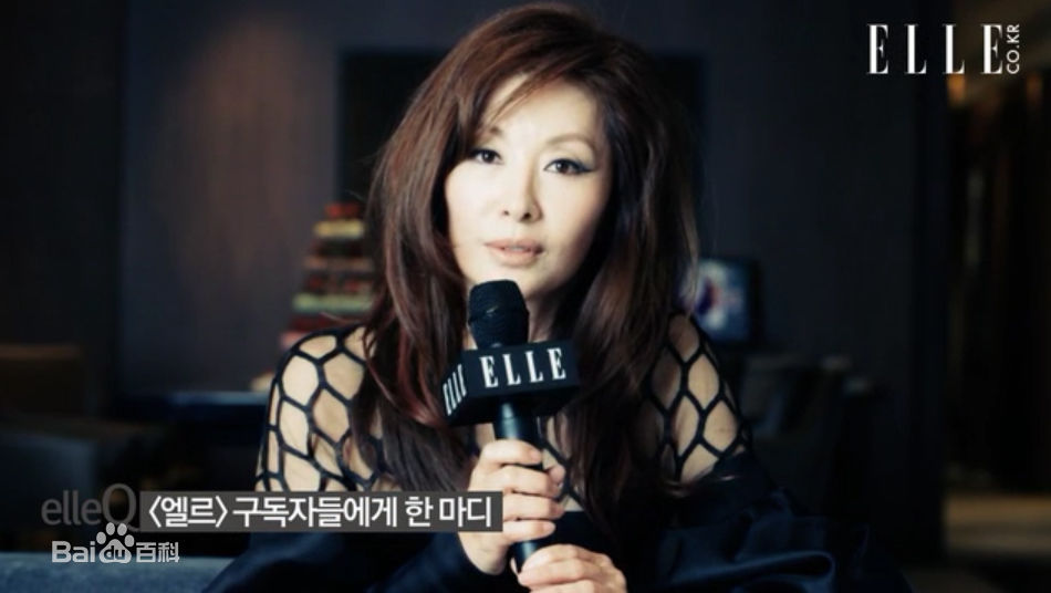 李美淑(，Lee Mi Sook)2013年：ELLE, 以演员之名素颜照相册