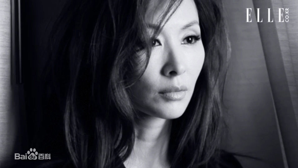 李美淑(，Lee Mi Sook)2013年：ELLE, 以演员之名素颜照相册