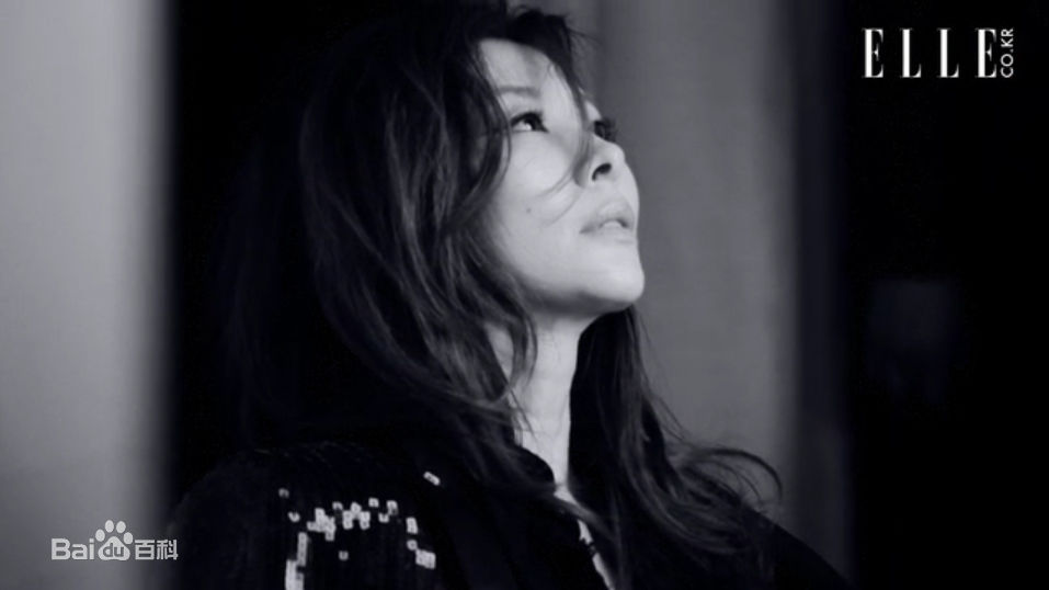 李美淑(，Lee Mi Sook)2013年：ELLE, 以演员之名素颜照相册