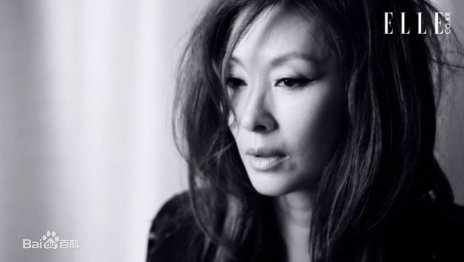 李美淑(，Lee Mi Sook)2013年：ELLE, 以演员之名素颜照相册