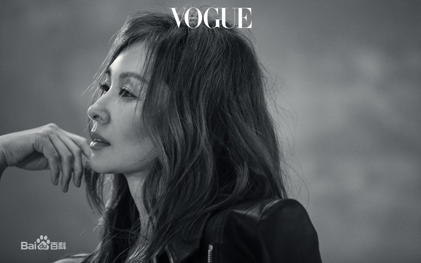 李美淑(，Lee Mi Sook)2018年4月号VOGUE壁纸壁纸