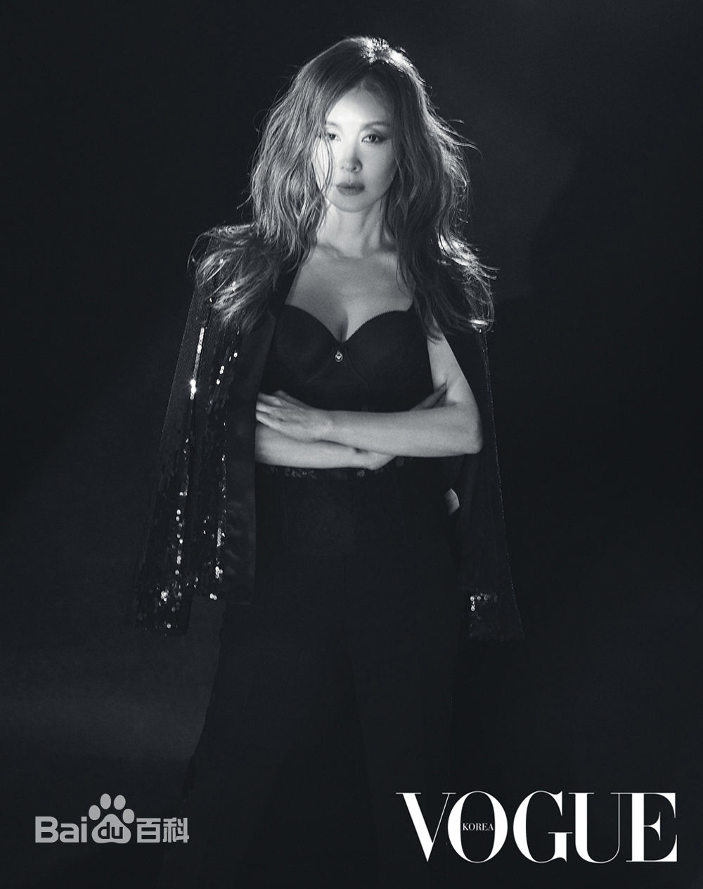 李美淑(，Lee Mi Sook)2018年4月号VOGUE壁纸壁纸