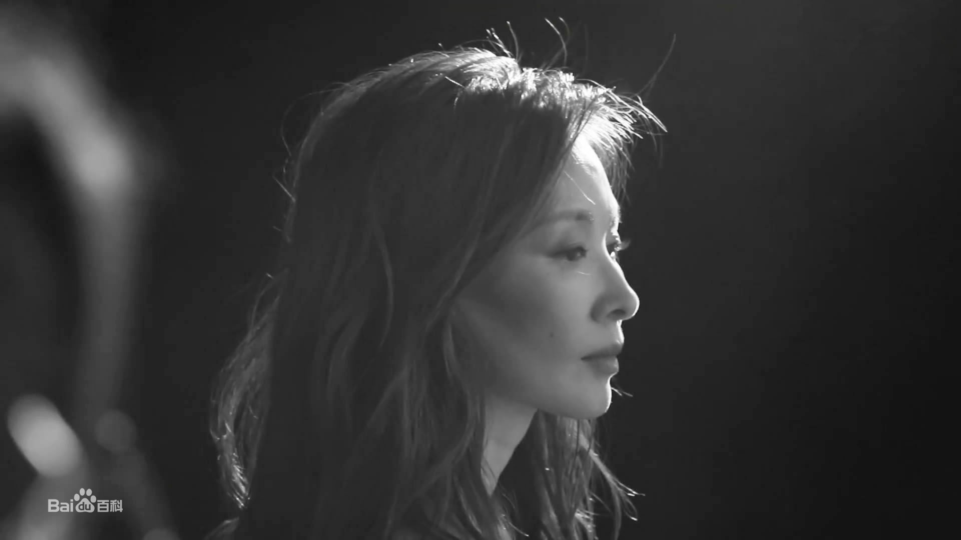 李美淑(，Lee Mi Sook)2018年4月号VOGUE壁纸壁纸