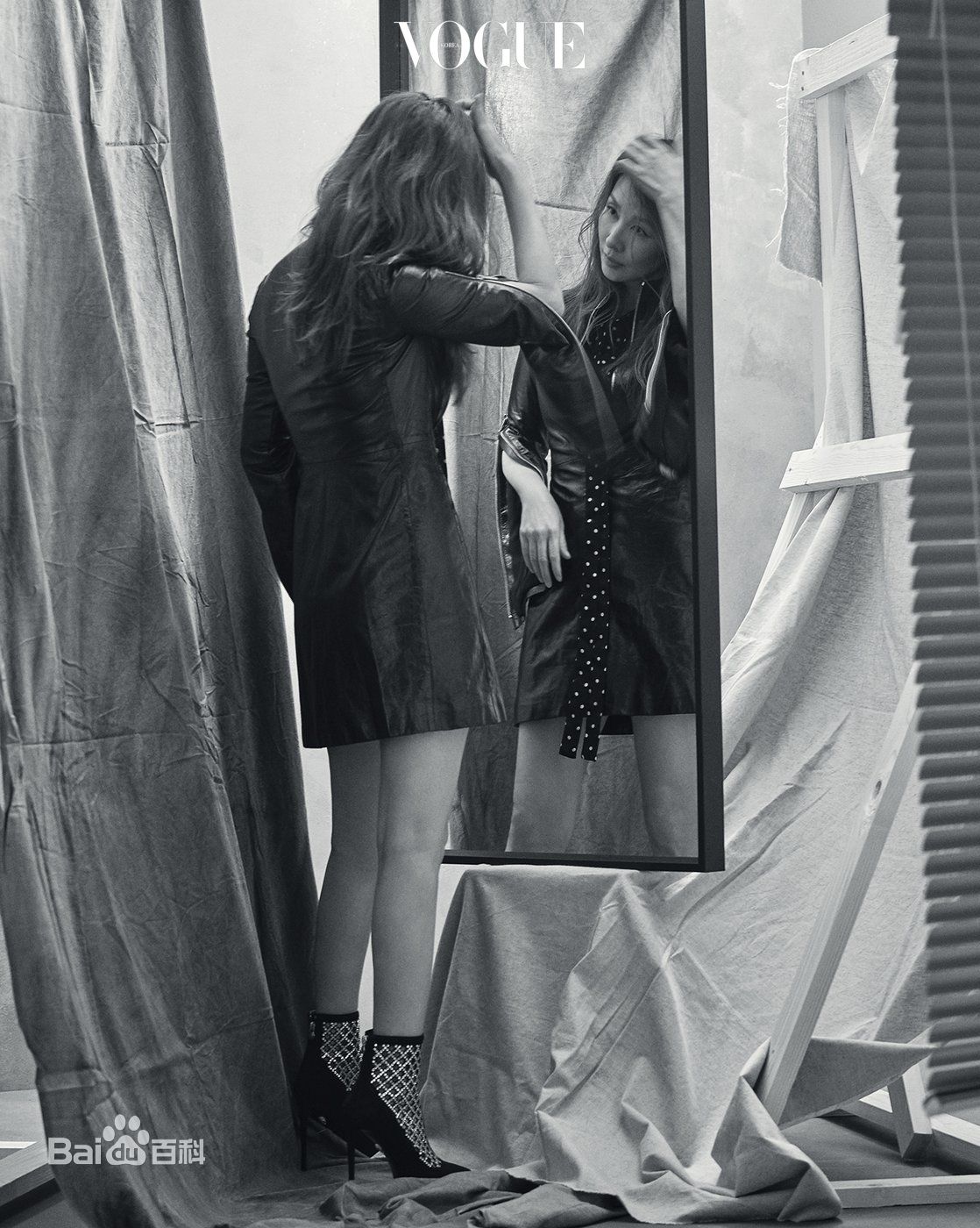 李美淑(，Lee Mi Sook)2018年4月号VOGUE壁纸壁纸