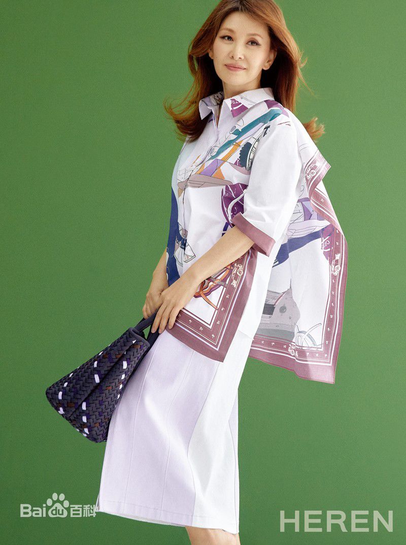 李美淑(，Lee Mi Sook)2018年4月号HEREN生活照