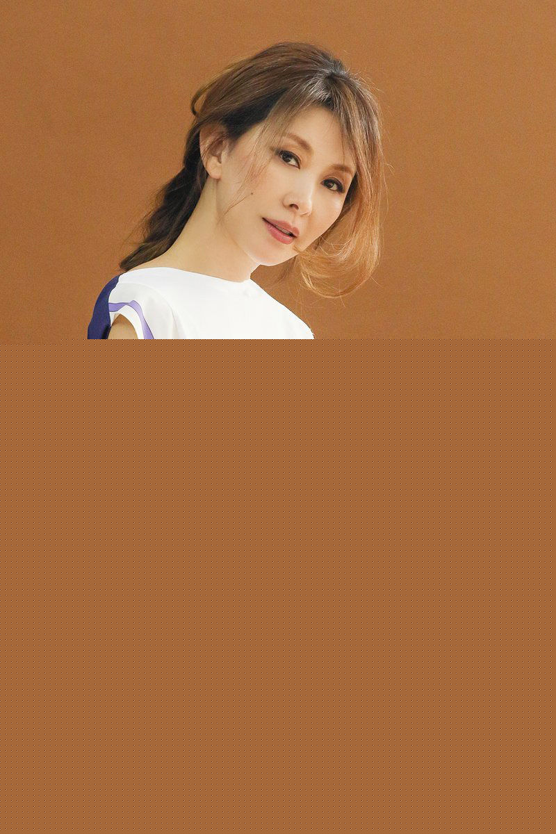 李美淑(，Lee Mi Sook)2018年4月号HEREN生活照