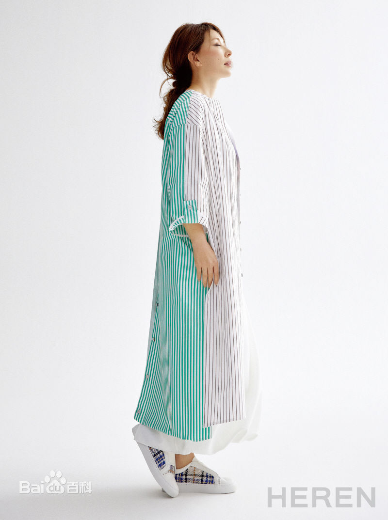 李美淑(，Lee Mi Sook)2018年4月号HEREN生活照